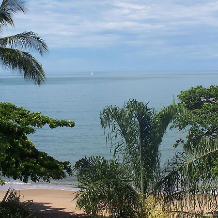 Roydon Beachfront Apartments Trinity Beach Εξωτερικό φωτογραφία