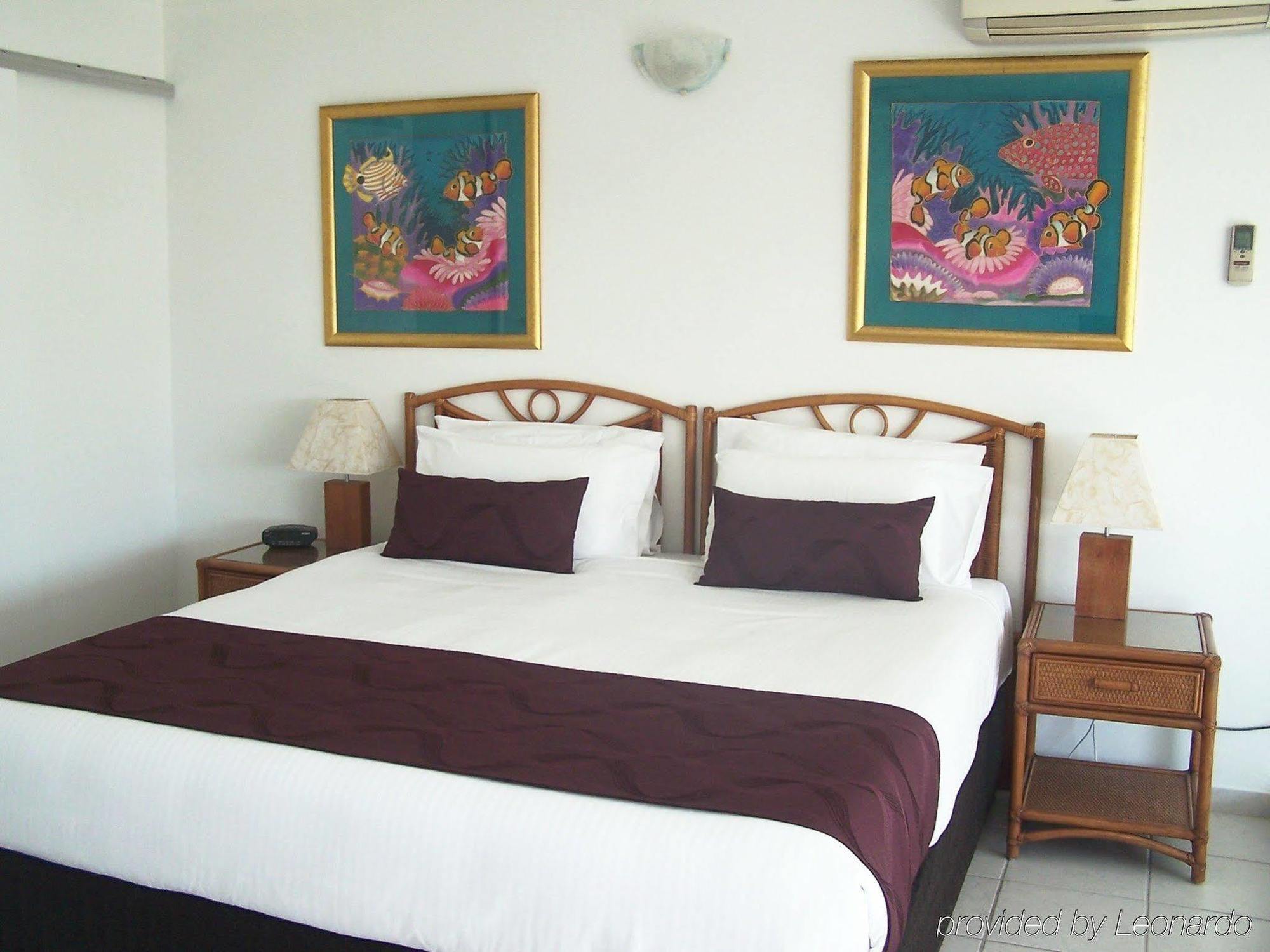 Roydon Beachfront Apartments Trinity Beach Εξωτερικό φωτογραφία